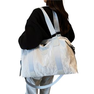 Sac de voyage léger et spacieux avec design tendance, Sac de sport, travail .