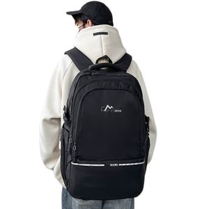Sac à dos confortable et résistant, idéal pour voyages et activités quotidiennes