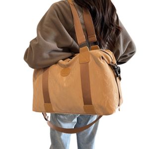 Sac de voyage léger et spacieux avec design tendance, Sac de sport, travail .