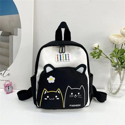 Sac à dos compact et léger, idéal pour transporter vos essentiels au quotidien.