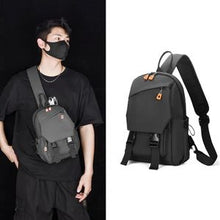 Sac bandoulière avec rangement sécurisé, pratique pour tablette et accessoires