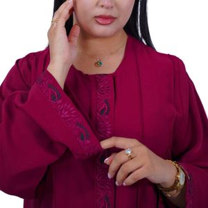 Abaya Femme Élégante Noire – Kimono Long Brodé – Robe Modeste Chic pour Sorties & Ramadan