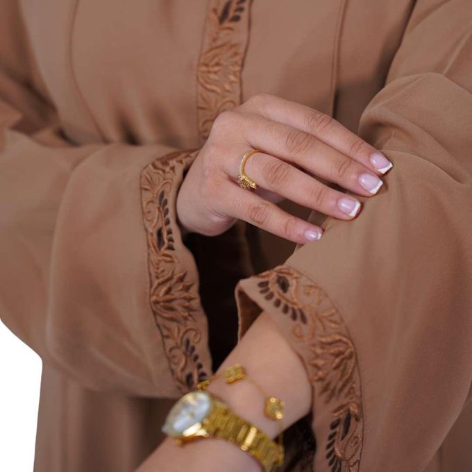 Abaya Noire Femme Moderne – Kimono Long Élégant avec Broderie – Robe Modeste Style Oriental
