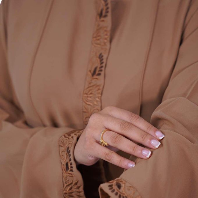 Abaya Noire Femme Moderne – Kimono Long Élégant avec Broderie – Robe Modeste Style Oriental