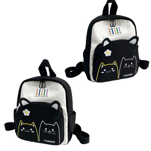 Sac à dos compact et léger, idéal pour transporter vos essentiels au quotidien.