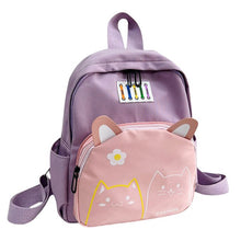 Sac à dos compact et léger, idéal pour transporter vos essentiels au quotidien.