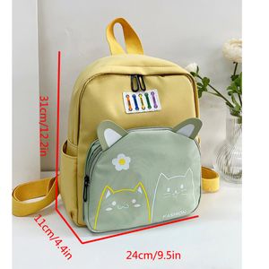 Sac à dos compact et léger, idéal pour transporter vos essentiels au quotidien.
