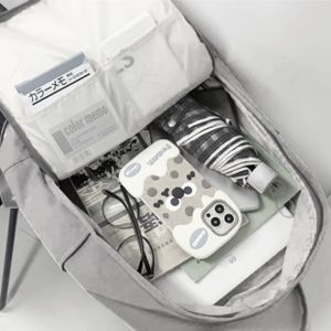 Sac à dos mode, grand compartiment et poche avant, voyages, l'école et pratique.