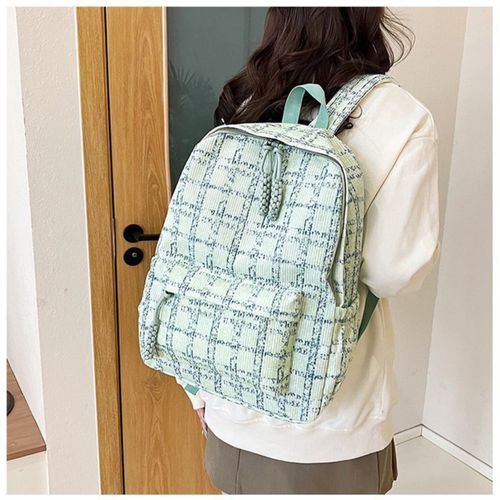 Sac à dos moderne avec rangement organisé, conçu pour les besoins quotidiens.