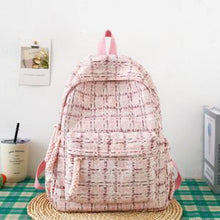 Sac à dos moderne avec rangement organisé, conçu pour les besoins quotidiens.