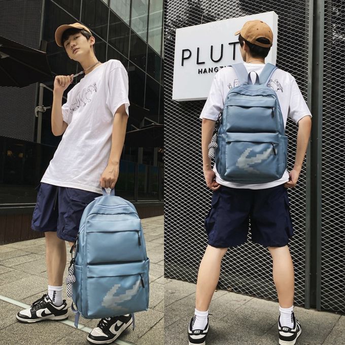 Sac à dos spacieux avec design moderne, idéal pour les étudiants et voyageurs