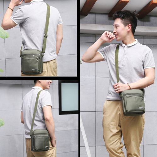 Sac compact et léger pour homme avec rangements sécurisés et design moderne.