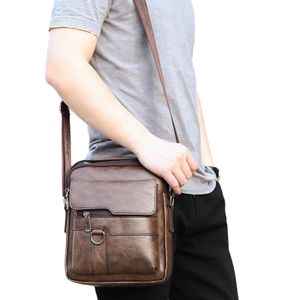 Sac de rangement tendance, idéal pour un usage quotidien et professionnel.