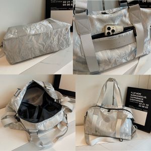 Sac de voyage léger et spacieux avec design tendance, Sac de sport, travail .