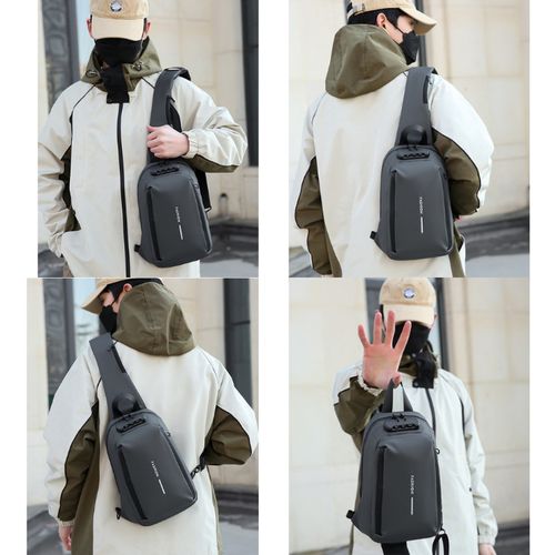 Sac pratique et robuste avec plusieurs compartiments de rangement sécurisés.