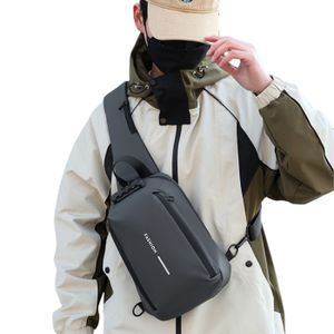 Sac pratique et robuste avec plusieurs compartiments de rangement sécurisés.