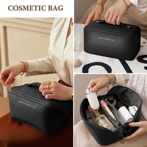 Trousse de grande capacité Sac cosmétique de voyage, Toilettes, Maquillage
